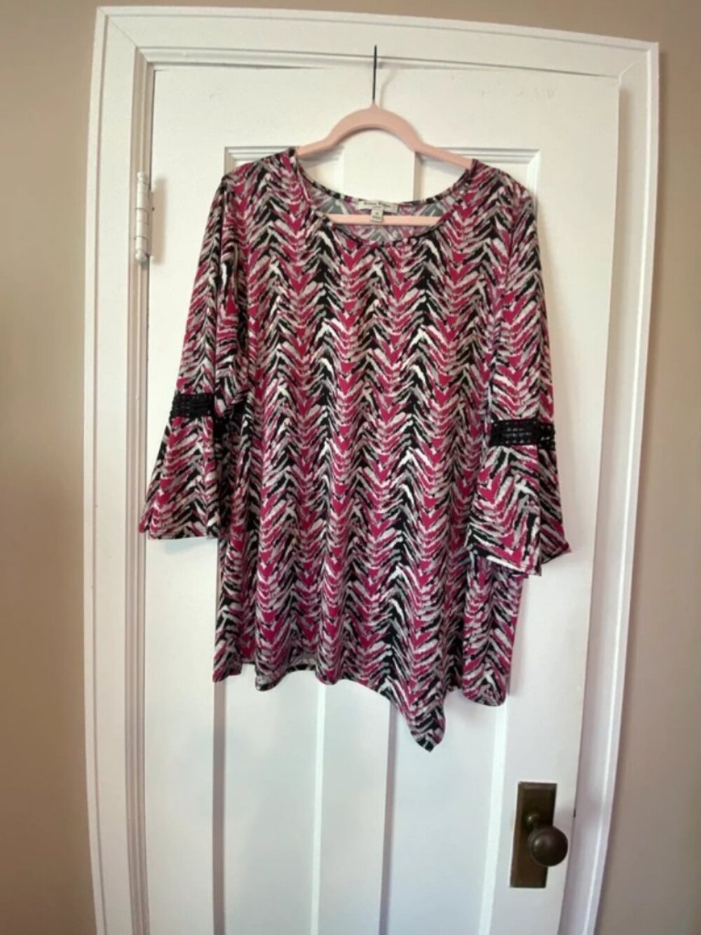 Women’s black and pink studio works plus size 2X blouse top
